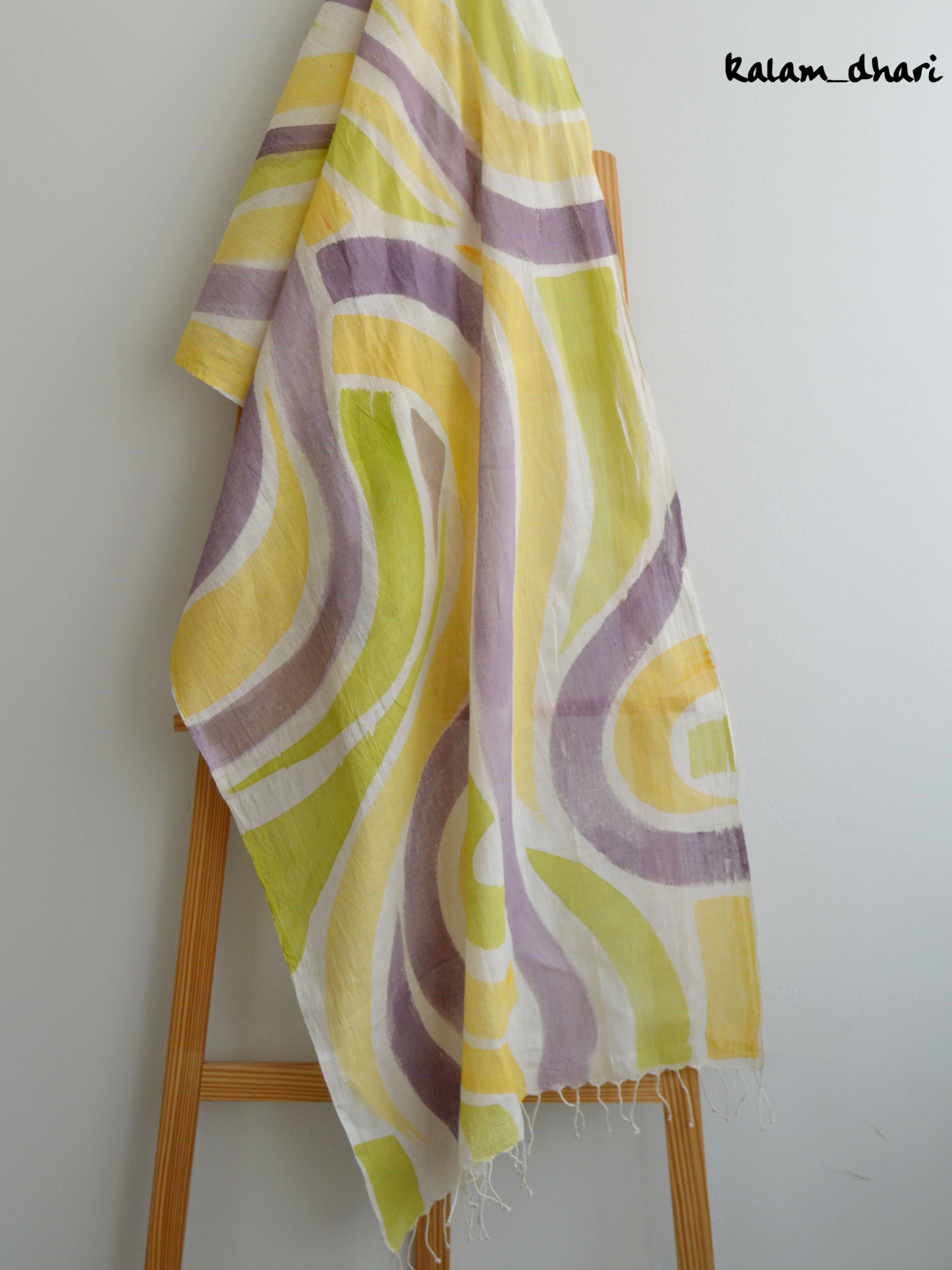 Vaayu Muslin Cotton Painted Stole