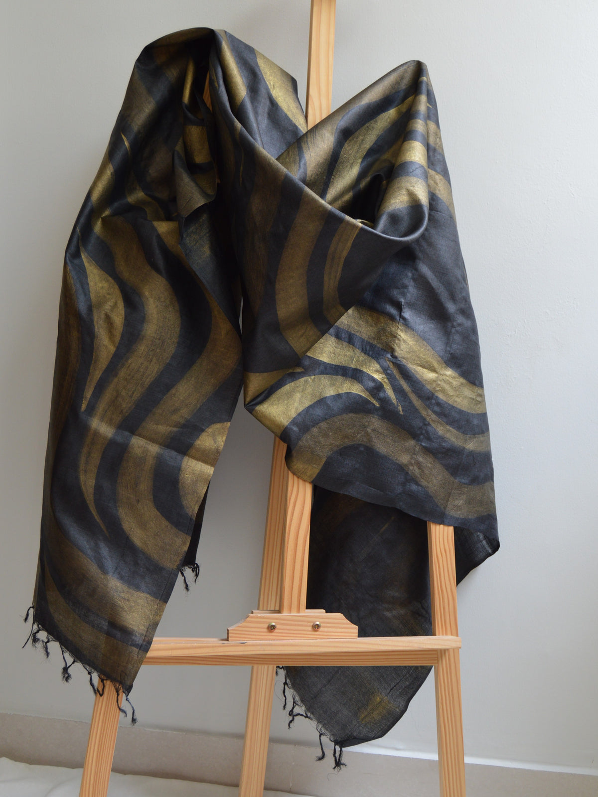 Vaayu Painted Tussar Dupatta