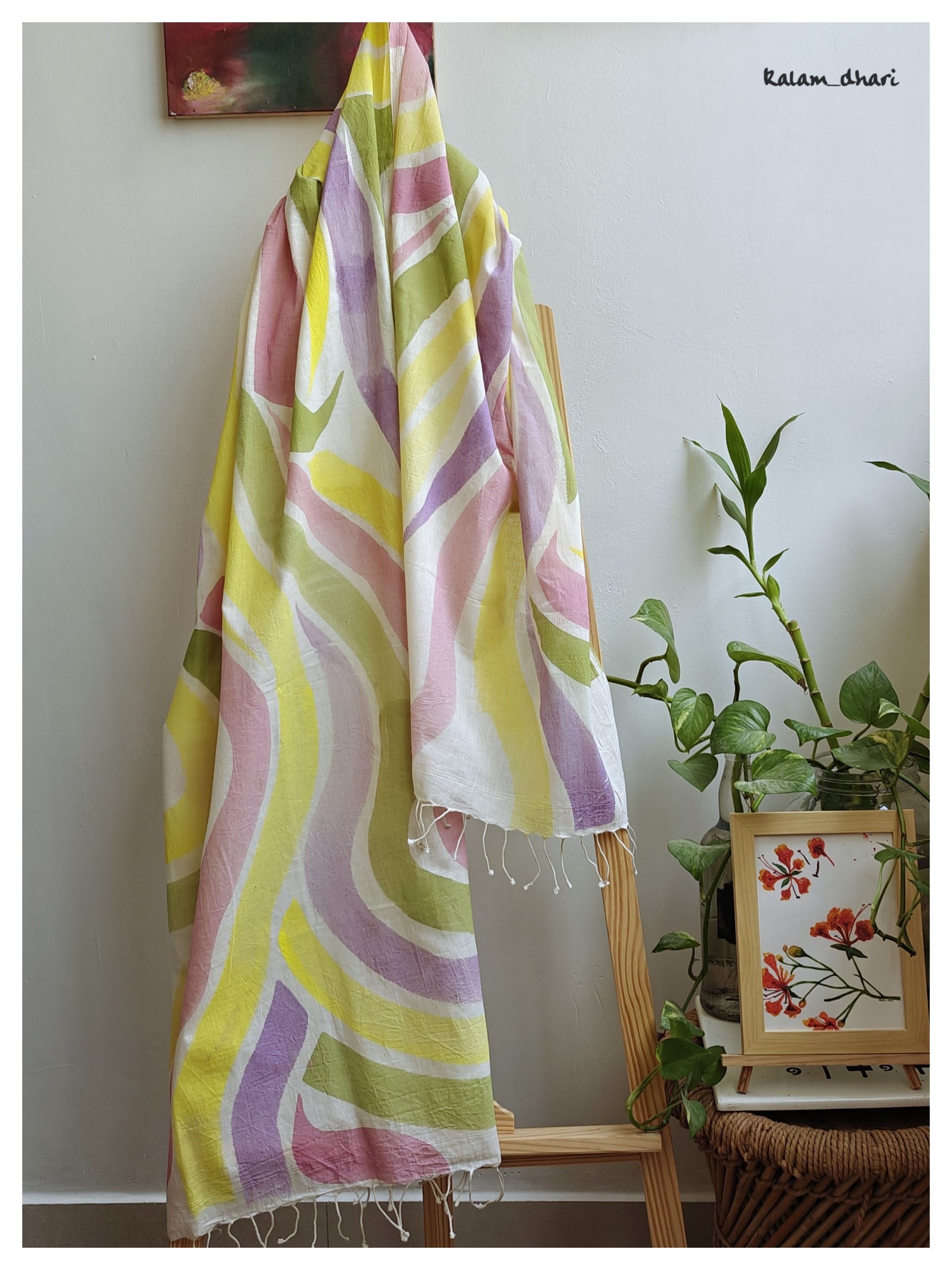 Vaayu Muslin Cotton Painted Stole