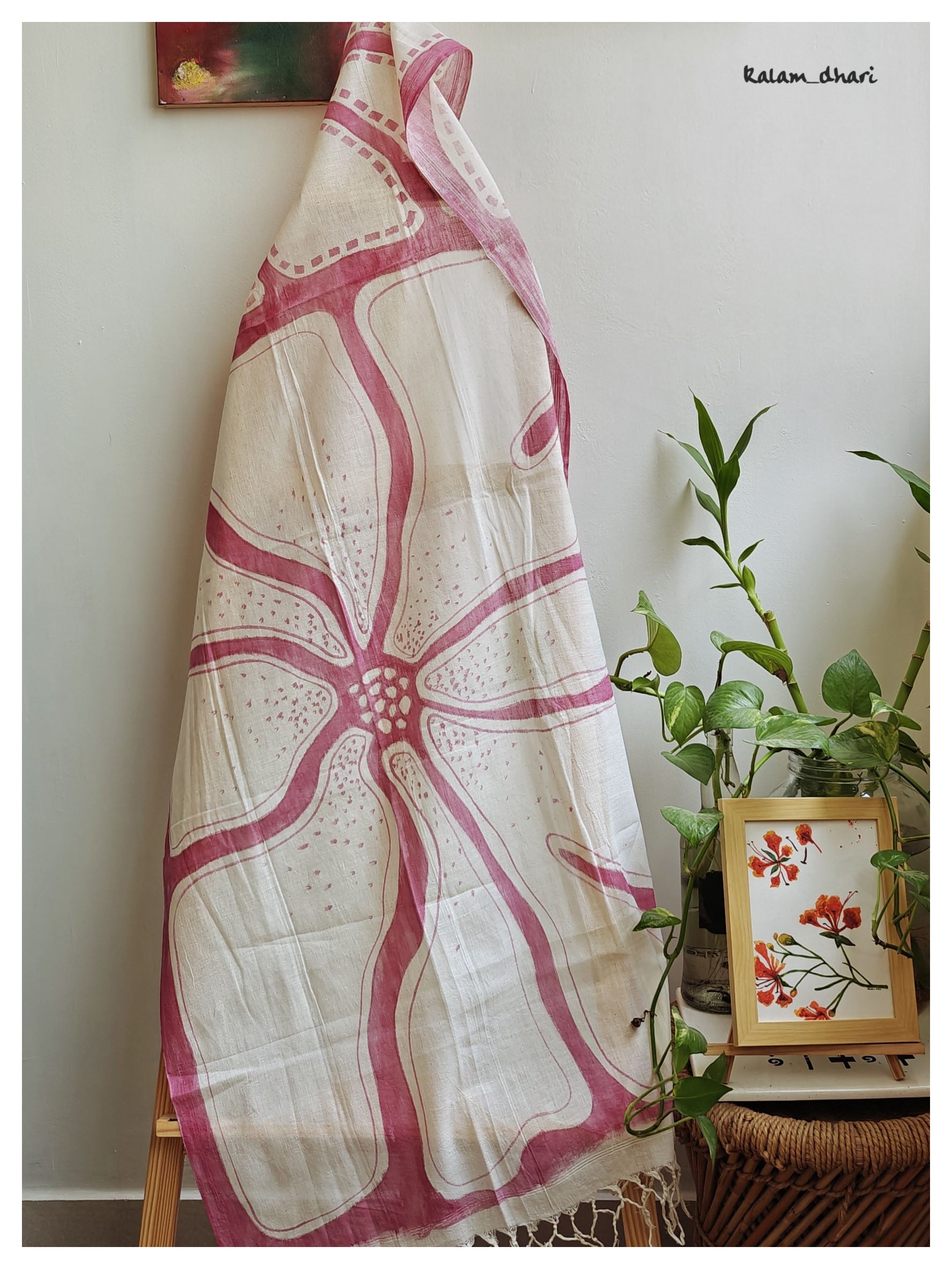 Bindiya Muslin Cotton Painted Stole