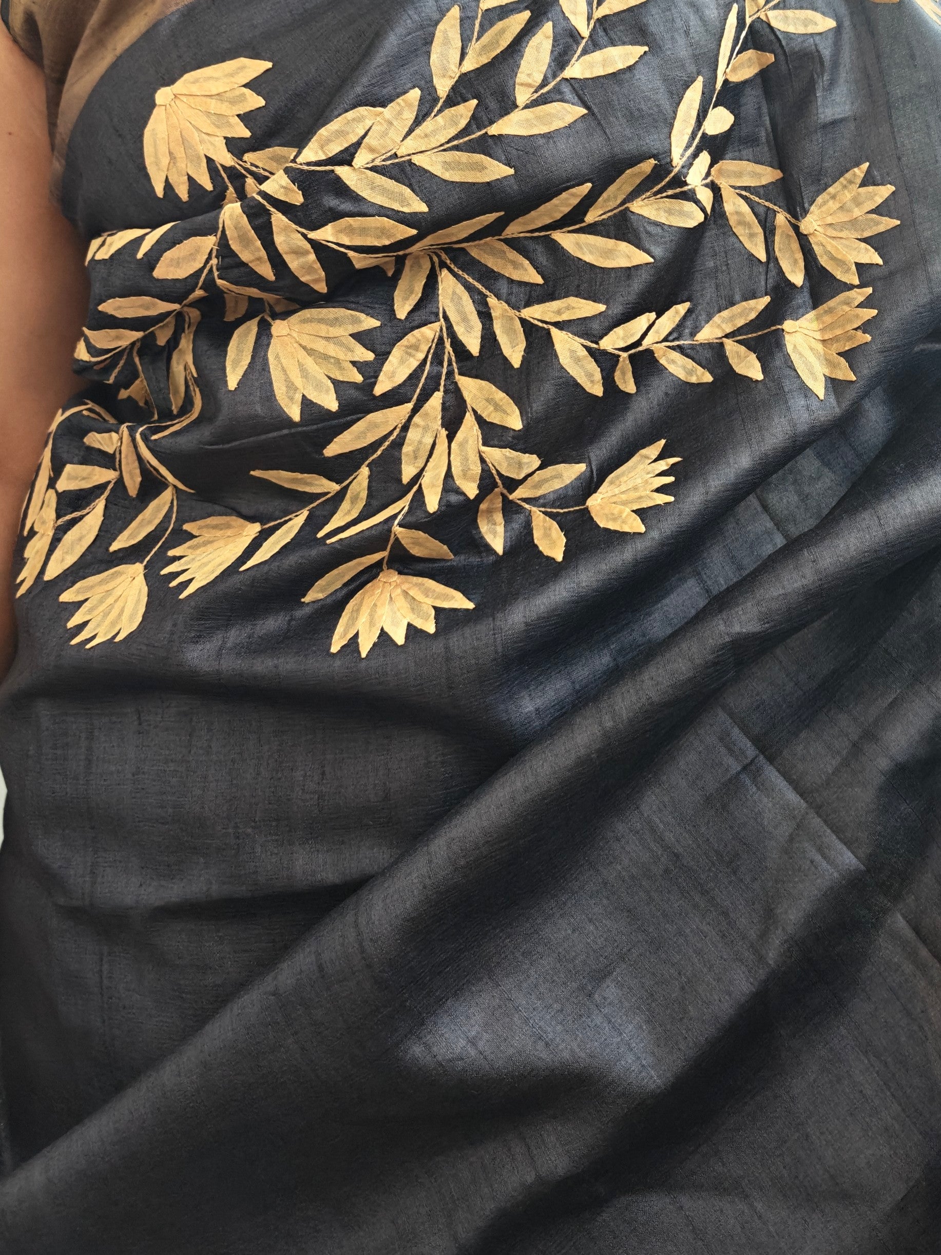 Kalli Applique Kosa Saree