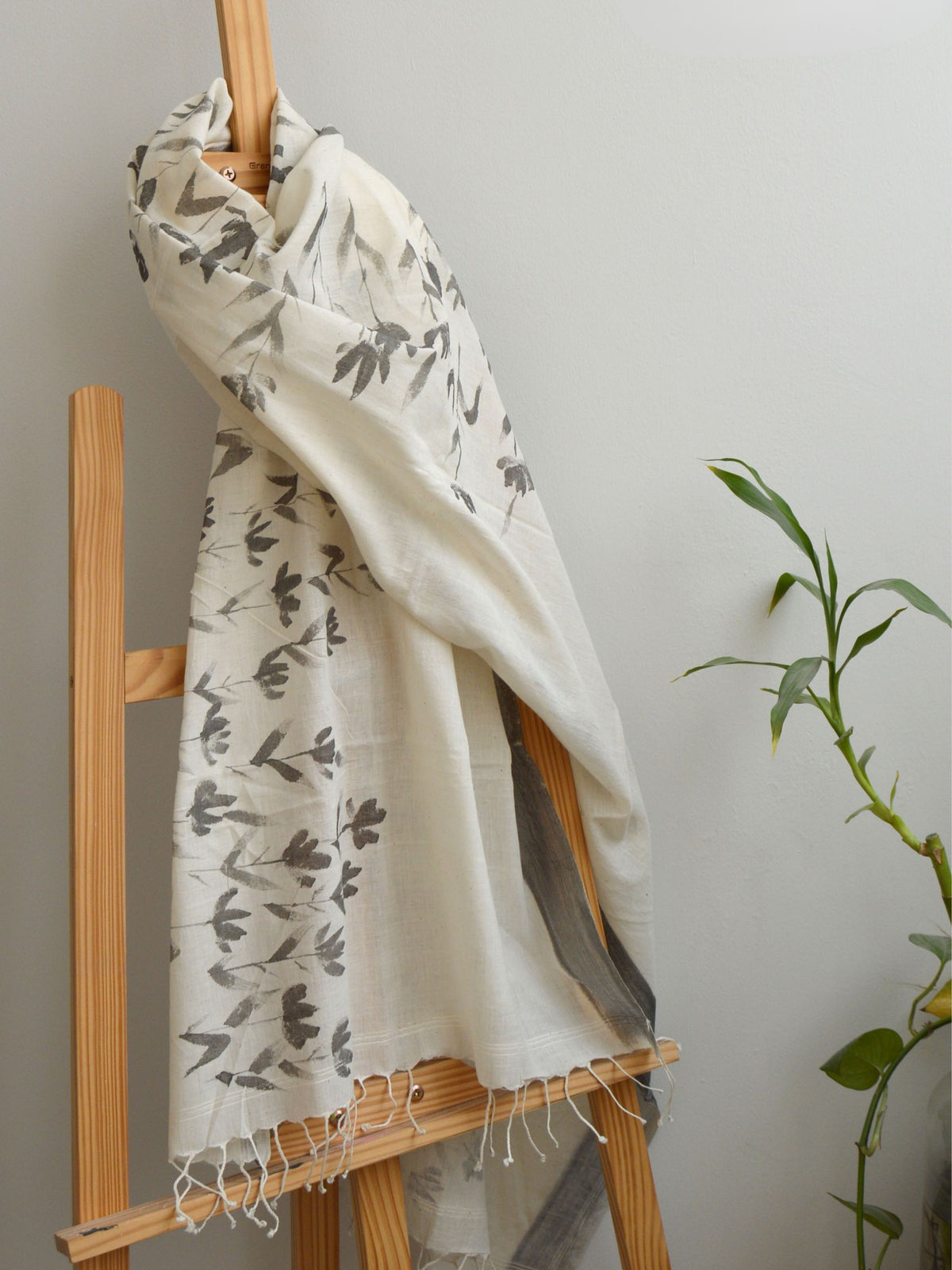Phool Painted Cotton Stole