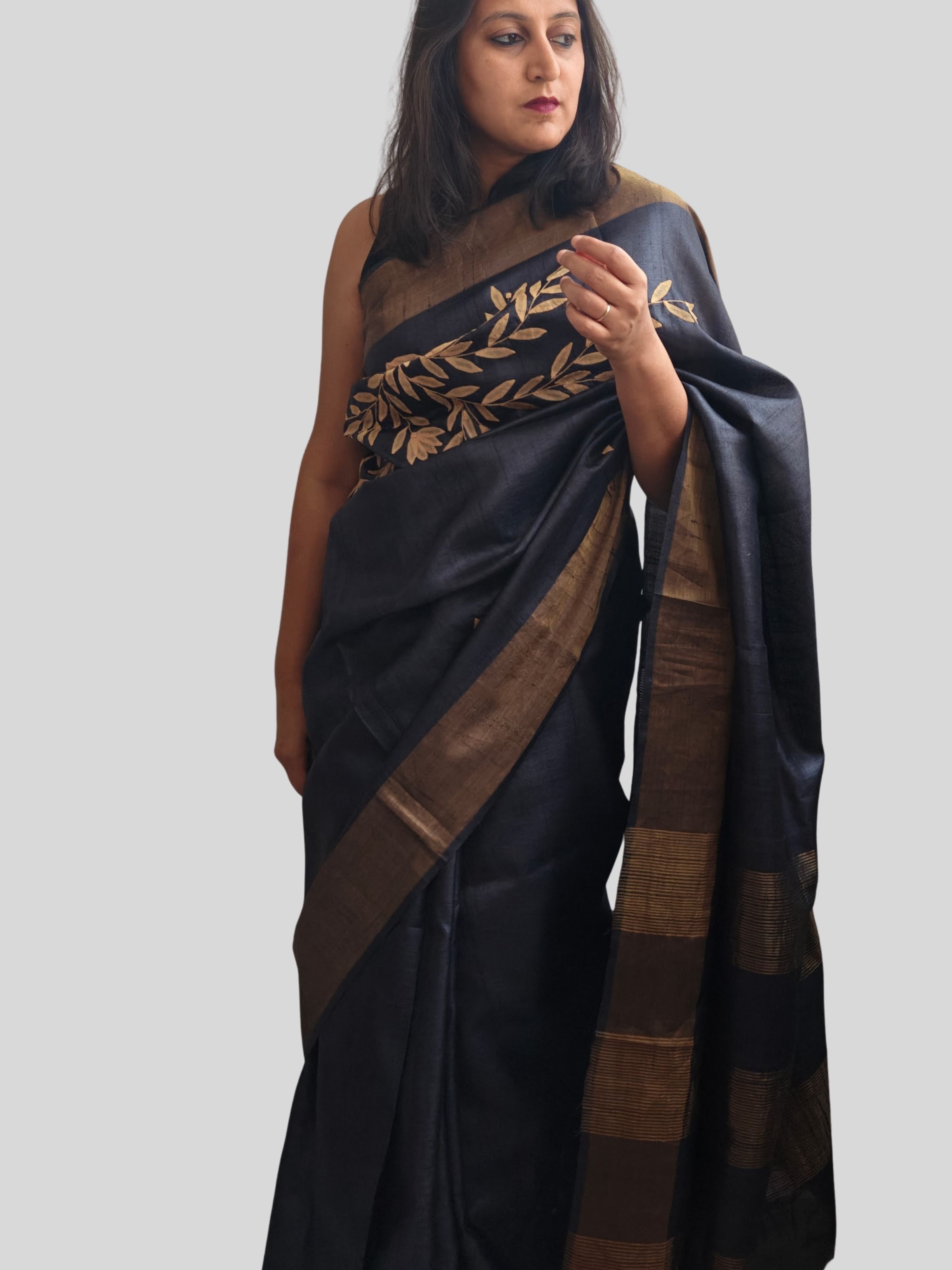 Kalli Applique Tussar Saree
