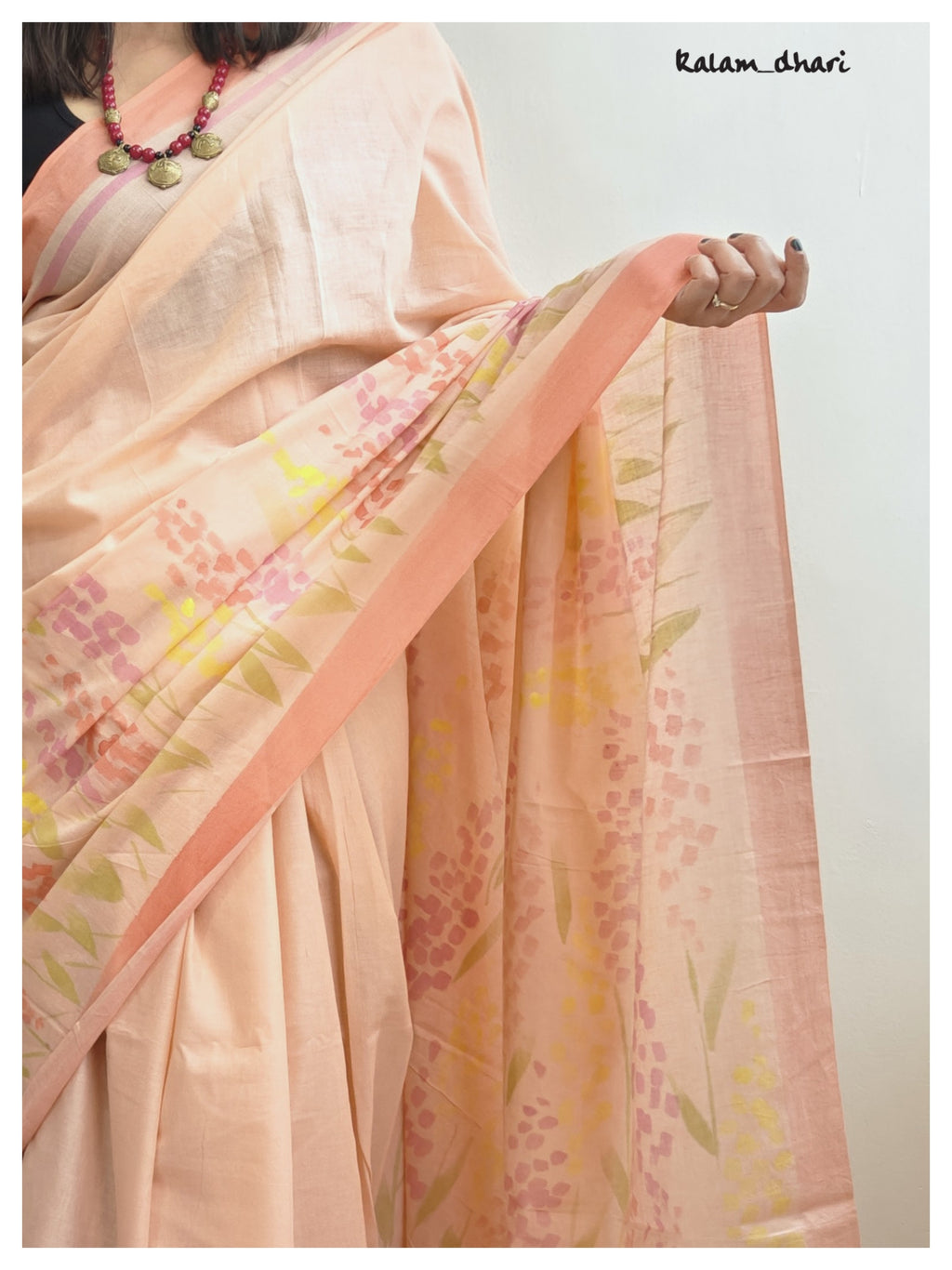 Delphi Painted Mul Cotton Saree- Peach