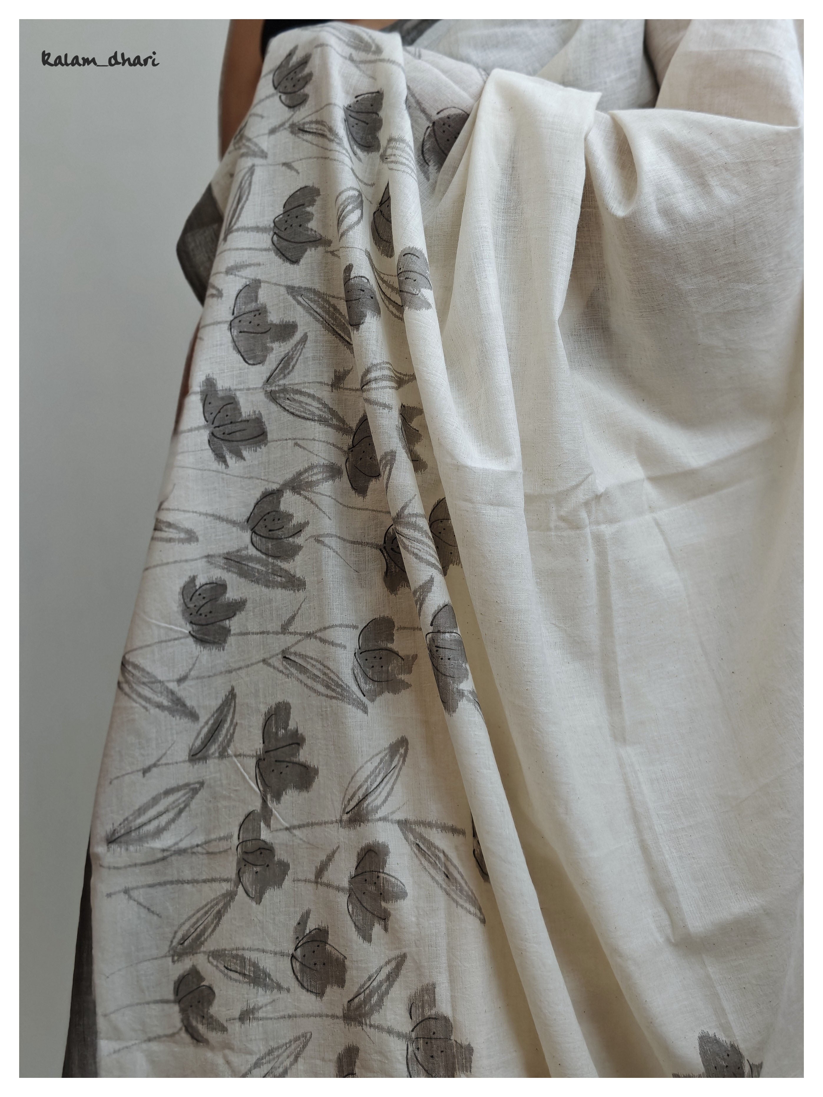 Phool Painted Cotton Saree- Grey